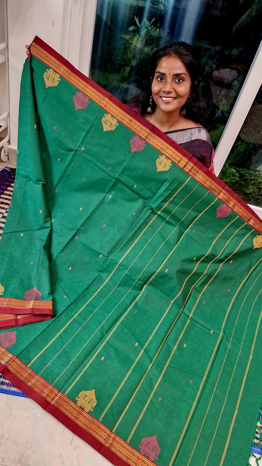 Temple Chariot Motifs Designer Green And Maroon Border Premium Kanchi Cotton Saree with Rich Pallu Temple Chariot Motifs Designer Green And Maroon Border Premium Kanchi Cotton Saree with Rich Pallu - Image 3
