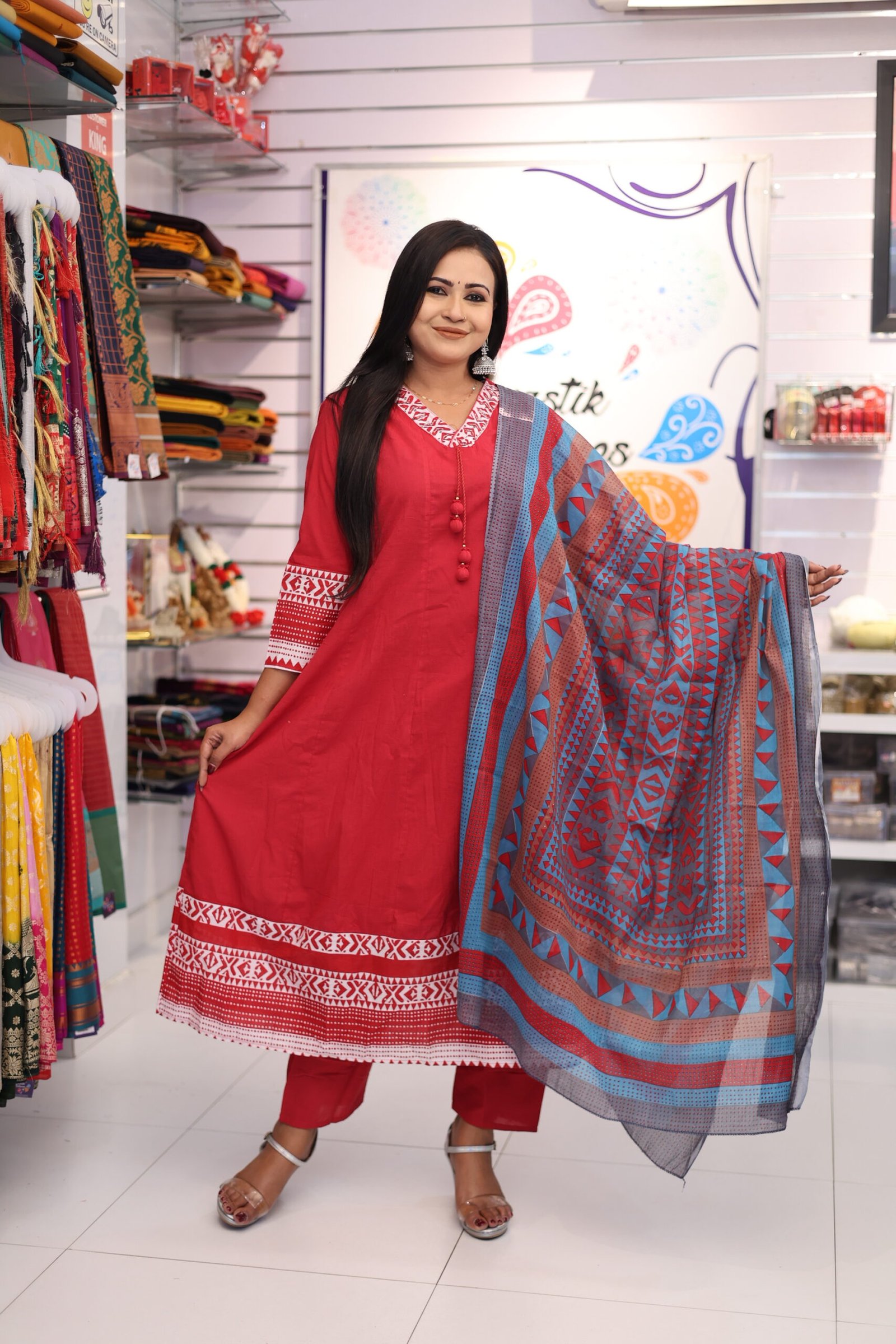 Floral Designer Deep Raspberry Wine And White Ready Made Shalwar Suit Floral Designer Deep Raspberry Wine And White Ready Made Shalwar Suit - Image 4