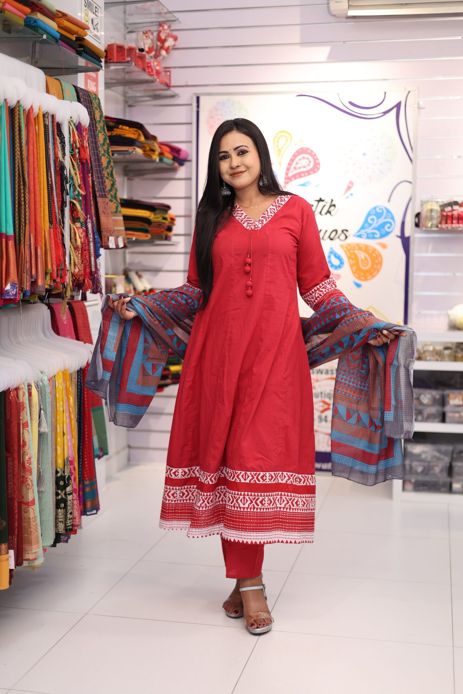 Floral Designer Deep Raspberry Wine And White Ready Made Shalwar Suit Floral Designer Deep Raspberry Wine And White Ready Made Shalwar Suit - Image 2