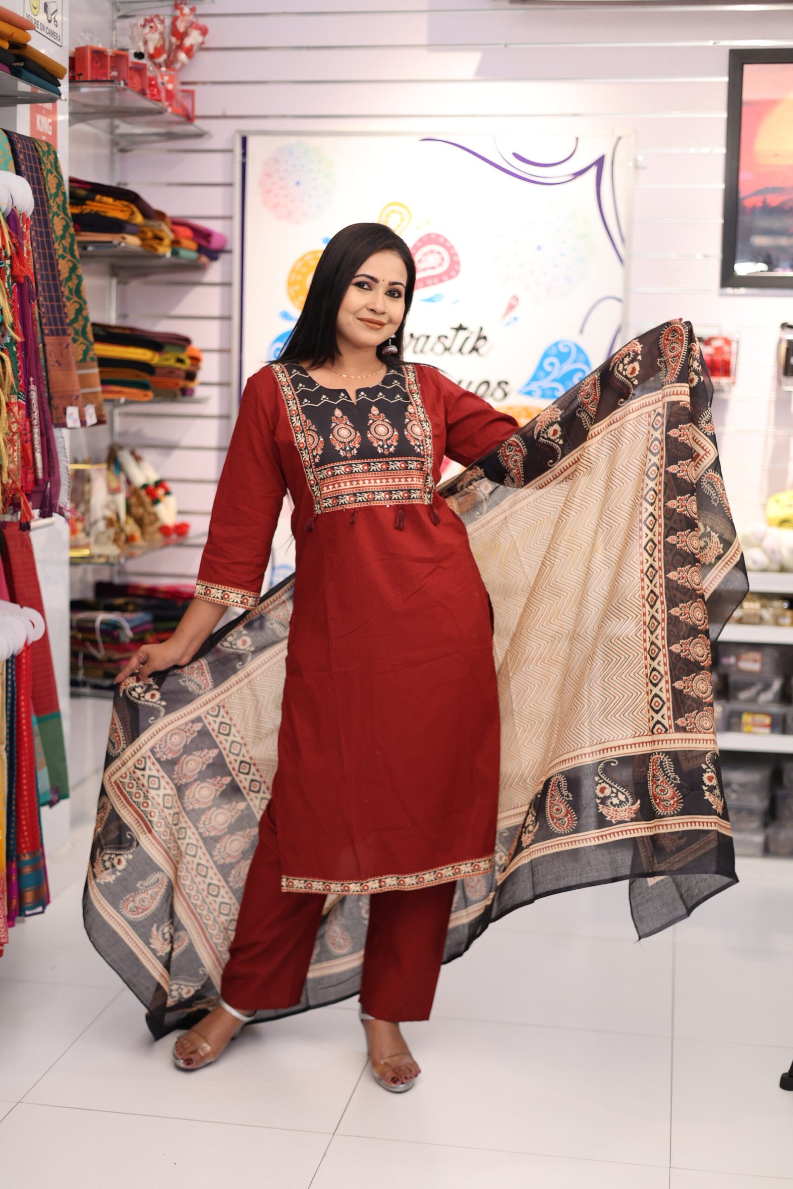 Floral Designer Maroon And Black Ready Made Shalwar Suit Floral Designer Maroon And Black Ready Made Shalwar Suit - Image 4