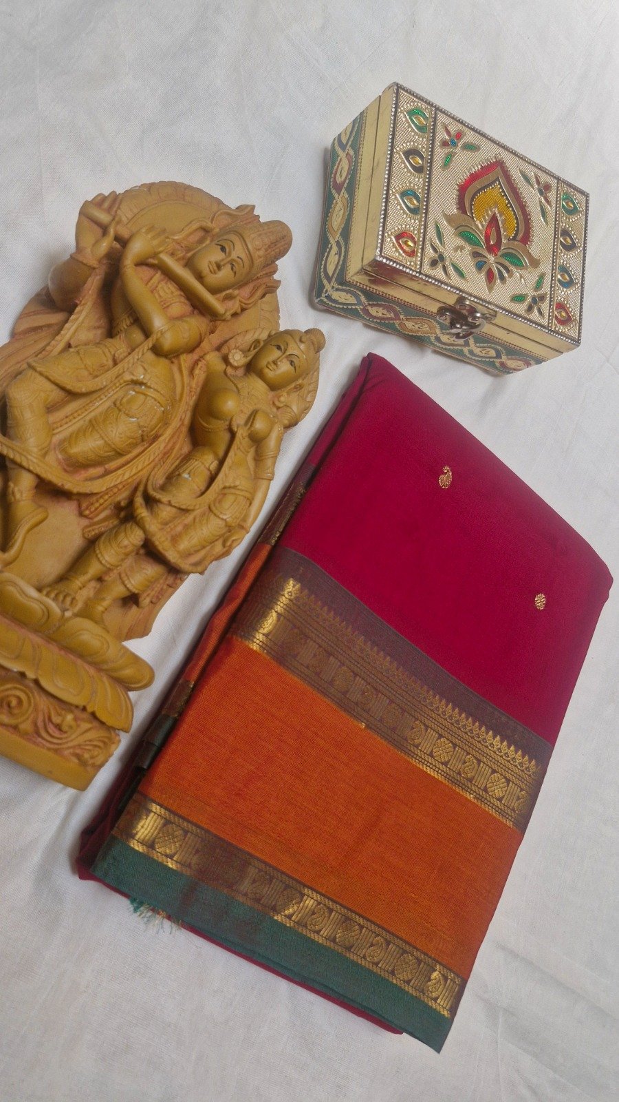 Premium Deep Rani Pink With Bottle Green with Antique Gold Zari Border 120 Count Kanchi Cotton Saree with Rich Pallu Premium Deep Rani Pink With Bottle Green with Antique Gold Zari Border 120 Count Kanchi Cotton Saree with Rich Pallu