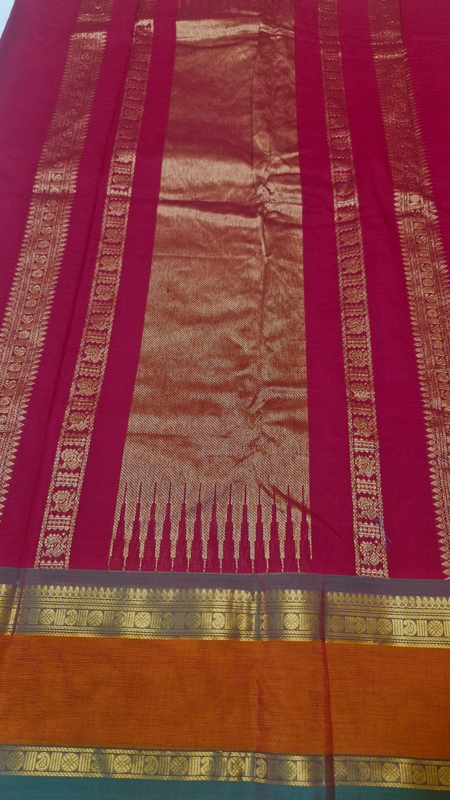 Premium Deep Rani Pink With Bottle Green with Antique Gold Zari Border 120 Count Kanchi Cotton Saree with Rich Pallu Premium Deep Rani Pink With Bottle Green with Antique Gold Zari Border 120 Count Kanchi Cotton Saree with Rich Pallu - Image 8