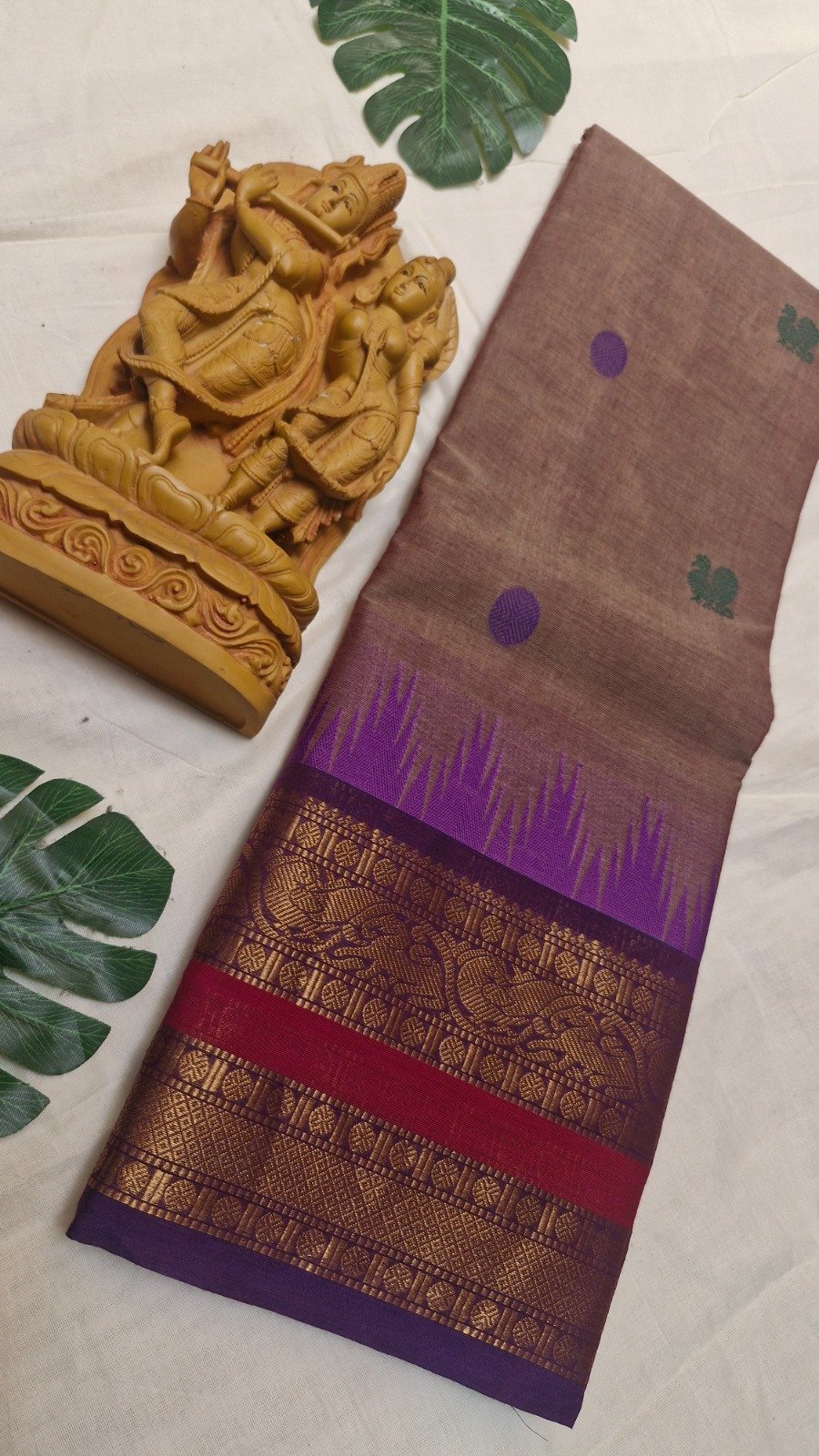 Premium Mocha Beige With Deep Purple Antique Gold Zari Border 120 Count Kanchi Cotton Saree with Rich Pallu Premium Mocha Beige With Deep Purple Antique Gold Zari Border 120 Count Kanchi Cotton Saree with Rich Pallu - Image 3