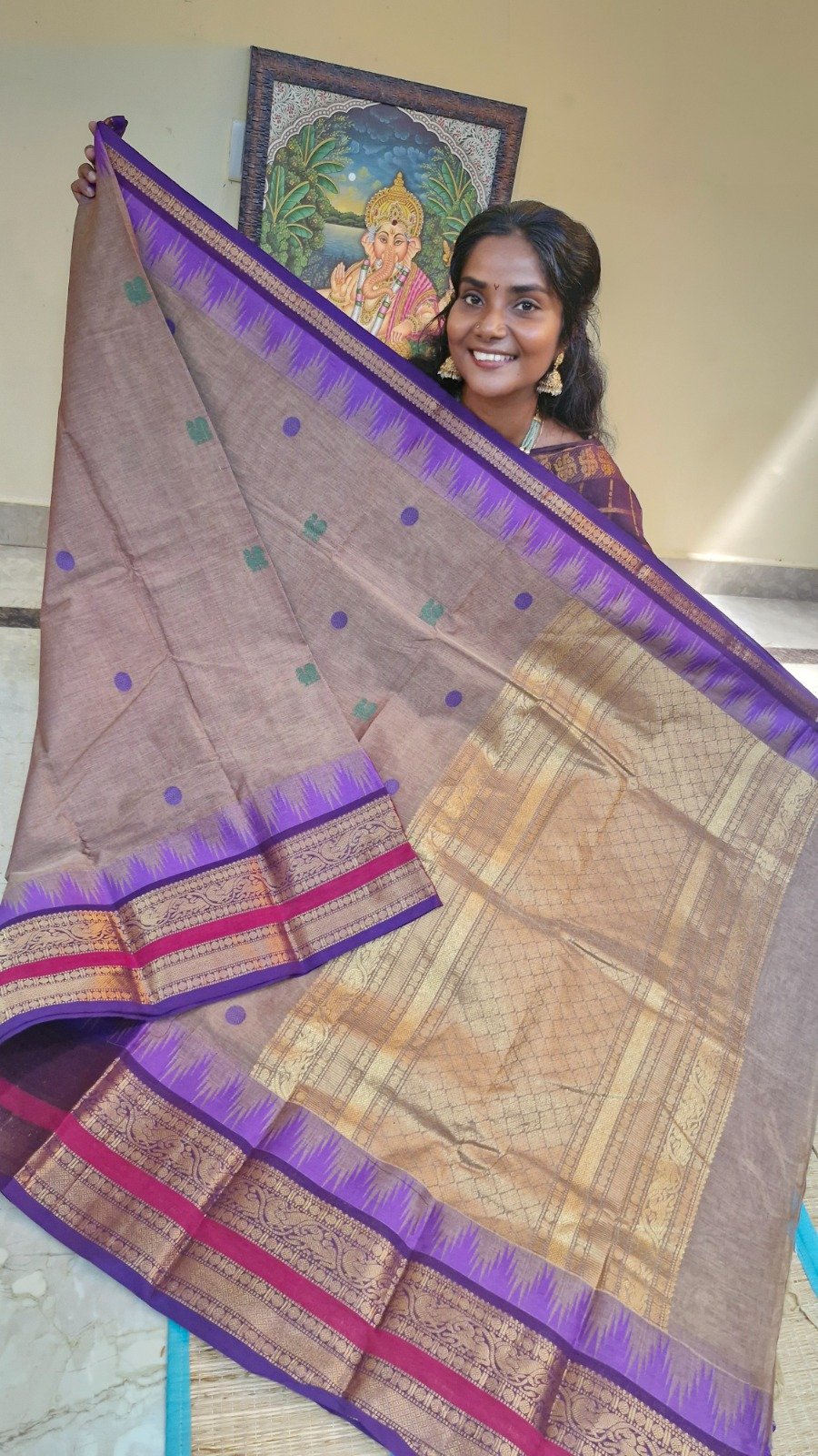 Premium Mocha Beige With Deep Purple Antique Gold Zari Border 120 Count Kanchi Cotton Saree with Rich Pallu Premium Mocha Beige With Deep Purple Antique Gold Zari Border 120 Count Kanchi Cotton Saree with Rich Pallu - Image 9