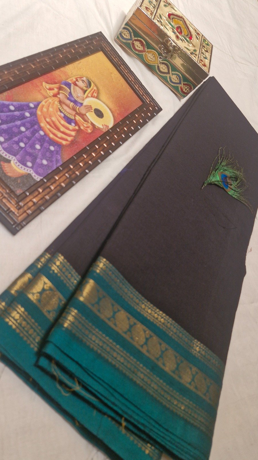 Black And Green and Antique Gold Zari Border Chettinad Cotton Saree Black And Green and Antique Gold Zari Border Chettinad Cotton Saree - Image 2