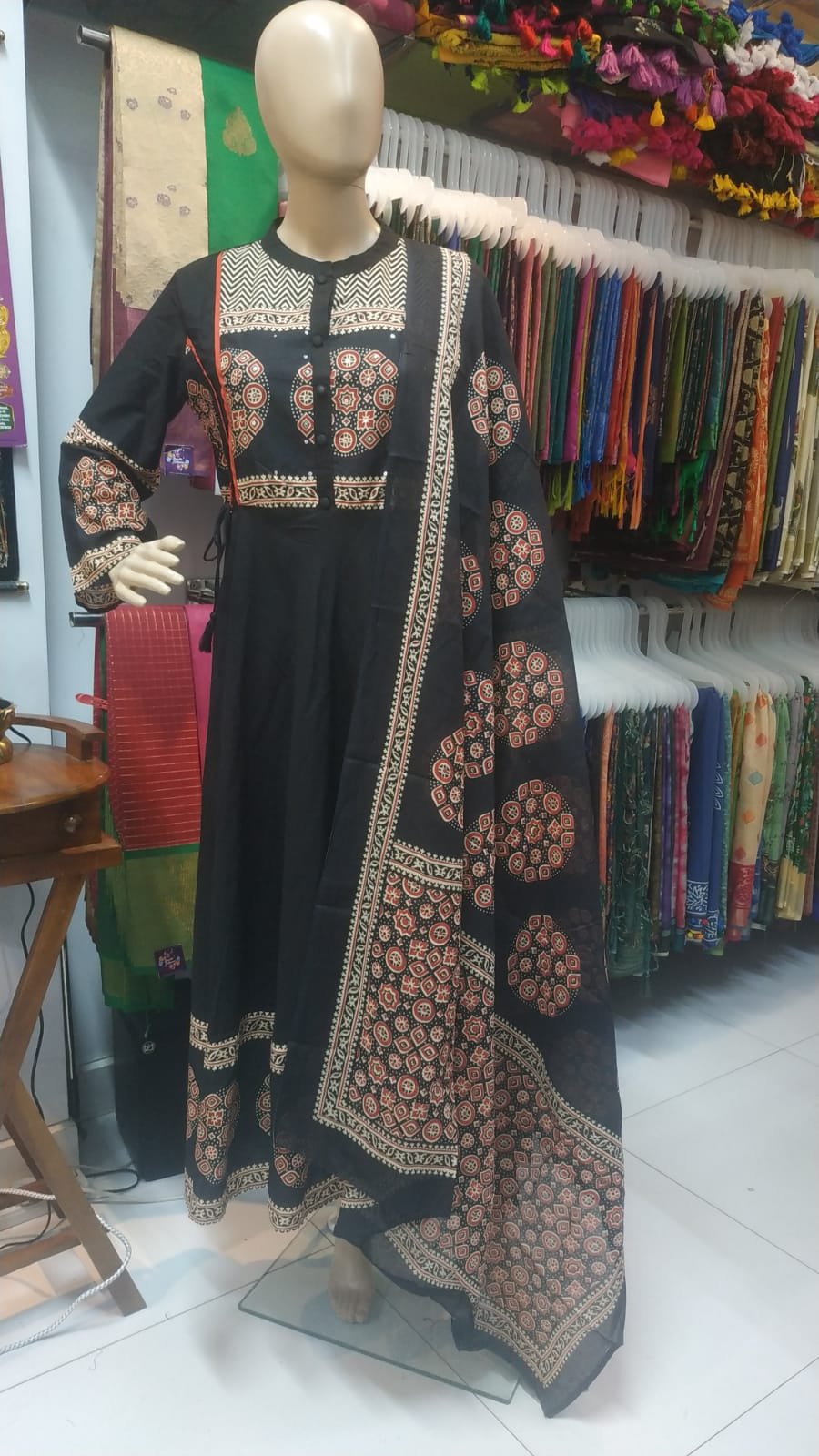 Floral Designer Black And Rust Red Ready Made Shalwar Suit Floral Designer Black And Rust Red Ready Made Shalwar Suit - Image 4