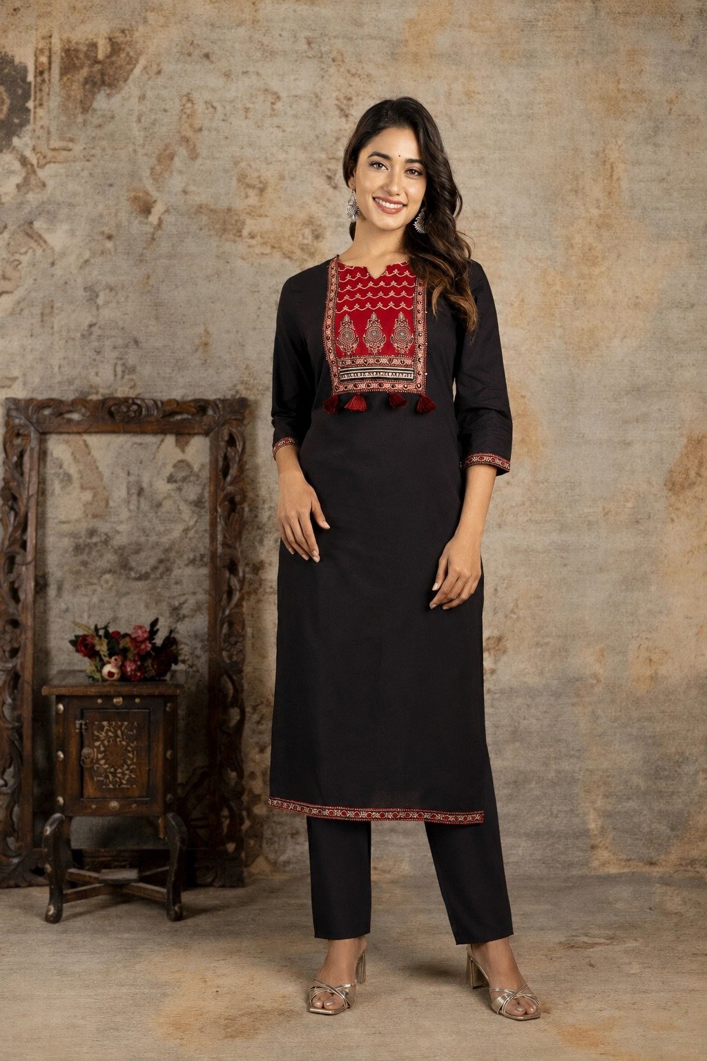 Floral Designer Black And Maroon Ready Made Shalwar Suit Floral Designer Black And Maroon Ready Made Shalwar Suit - Image 3