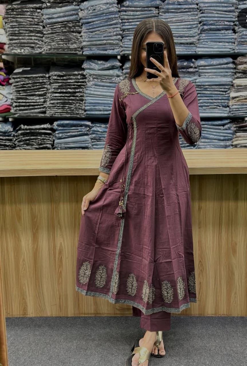 Floral Designer Purple And White Ready Made Shalwar Suit Floral Designer Purple And White Ready Made Shalwar Suit - Image 3