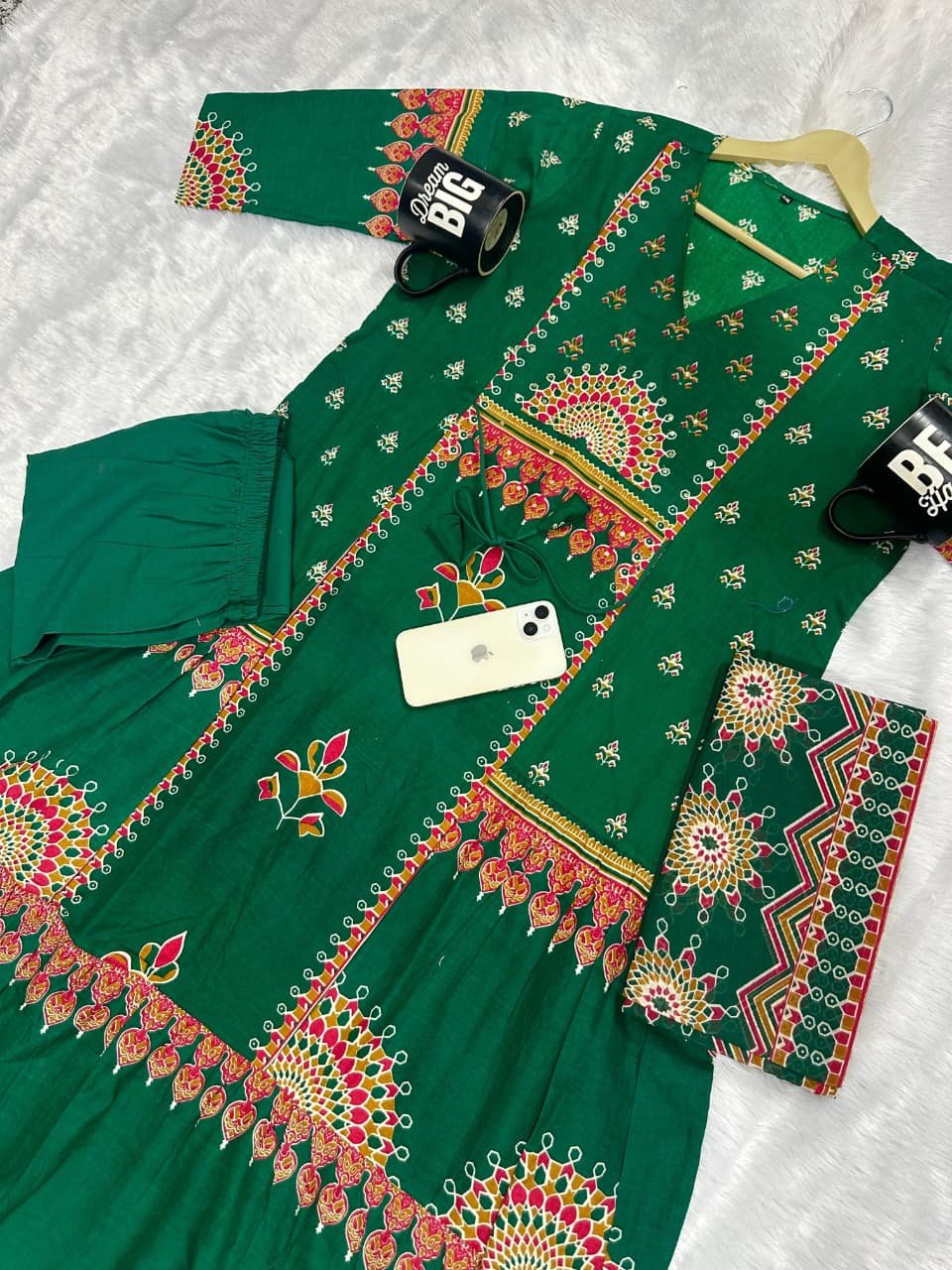 Floral Designer Dark Green Ready Made Shalwar Suit Floral Designer Dark Green Ready Made Shalwar Suit - Image 2