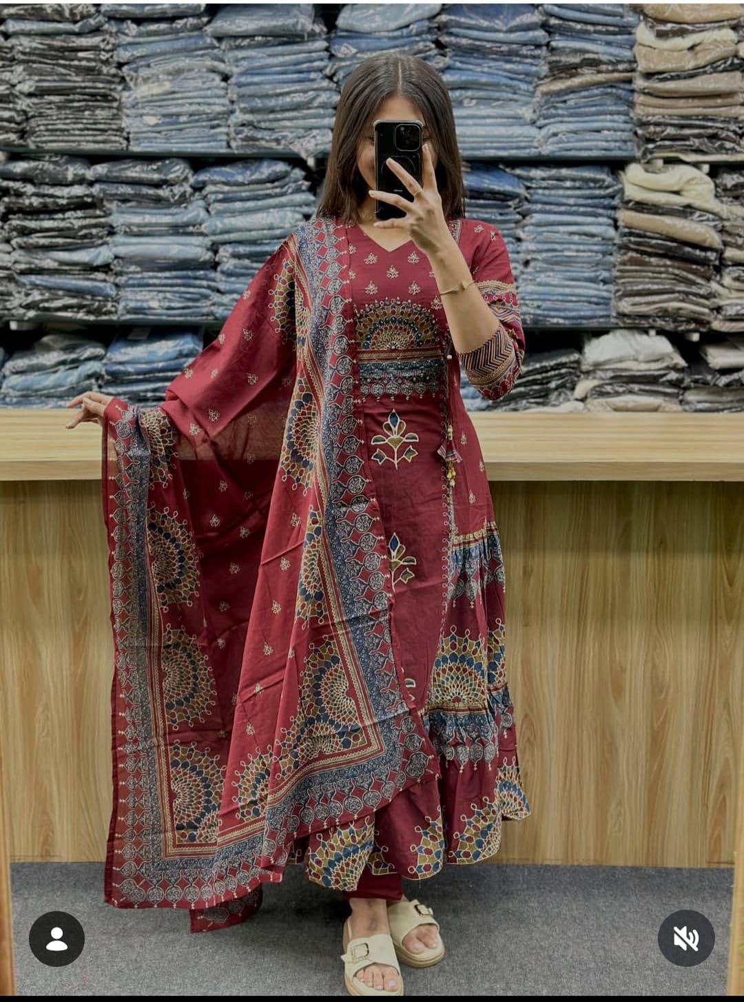 Floral Designer Maroon Ready Made Shalwar Suit Floral Designer Maroon Ready Made Shalwar Suit - Image 6