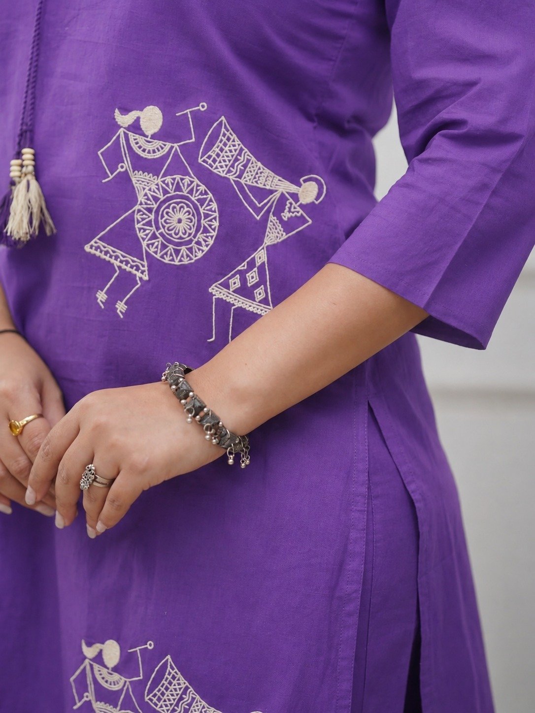 Warli Style Tribal Embroidery Designer Deep Aubergine Purple And White Ready Made Shalwar Suit Warli Style Tribal Embroidery Designer Deep Aubergine Purple And White Ready Made Shalwar Suit - Image 5