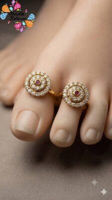 White With Pink Stone Mixed Oxidized Gold Toe Rings