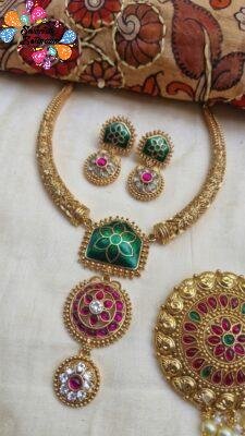 Green And Pink Mixed Floral Designer Matte Finished Necklace