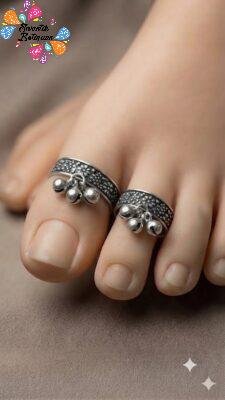 Flower Designer Oxidised Toe Rings