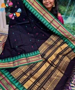 Butta Dots Designer Black And Emerald Green With Magenta Gold Zari Border Premium Kanchi Cotton Saree with Rich Pallu Butta Dots Designer Black And Emerald Green With Magenta Gold Zari Border Premium Kanchi Cotton Saree with Rich Pallu