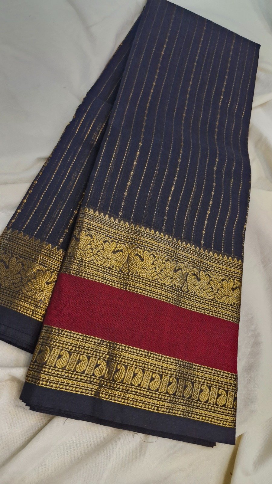 Black With Deep Red Antique Gold Zari Border Premium Kanchi Cotton Saree with Rich Pallu Black With Deep Red Antique Gold Zari Border Premium Kanchi Cotton Saree with Rich Pallu - Image 2