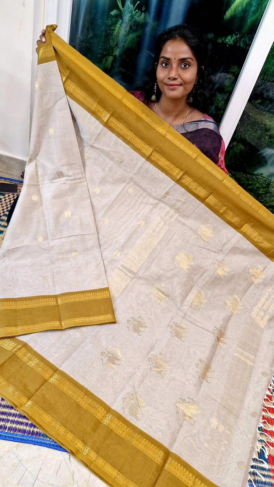 Ivory with Gold Zari Border Premium Kanchi Cotton Saree with Rich Pallu Ivory with Gold Zari Border Premium Kanchi Cotton Saree with Rich Pallu - Image 2
