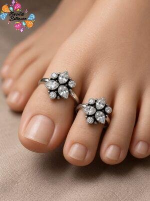 Flower Designer White Stone Oxidised Silver Toe Rings