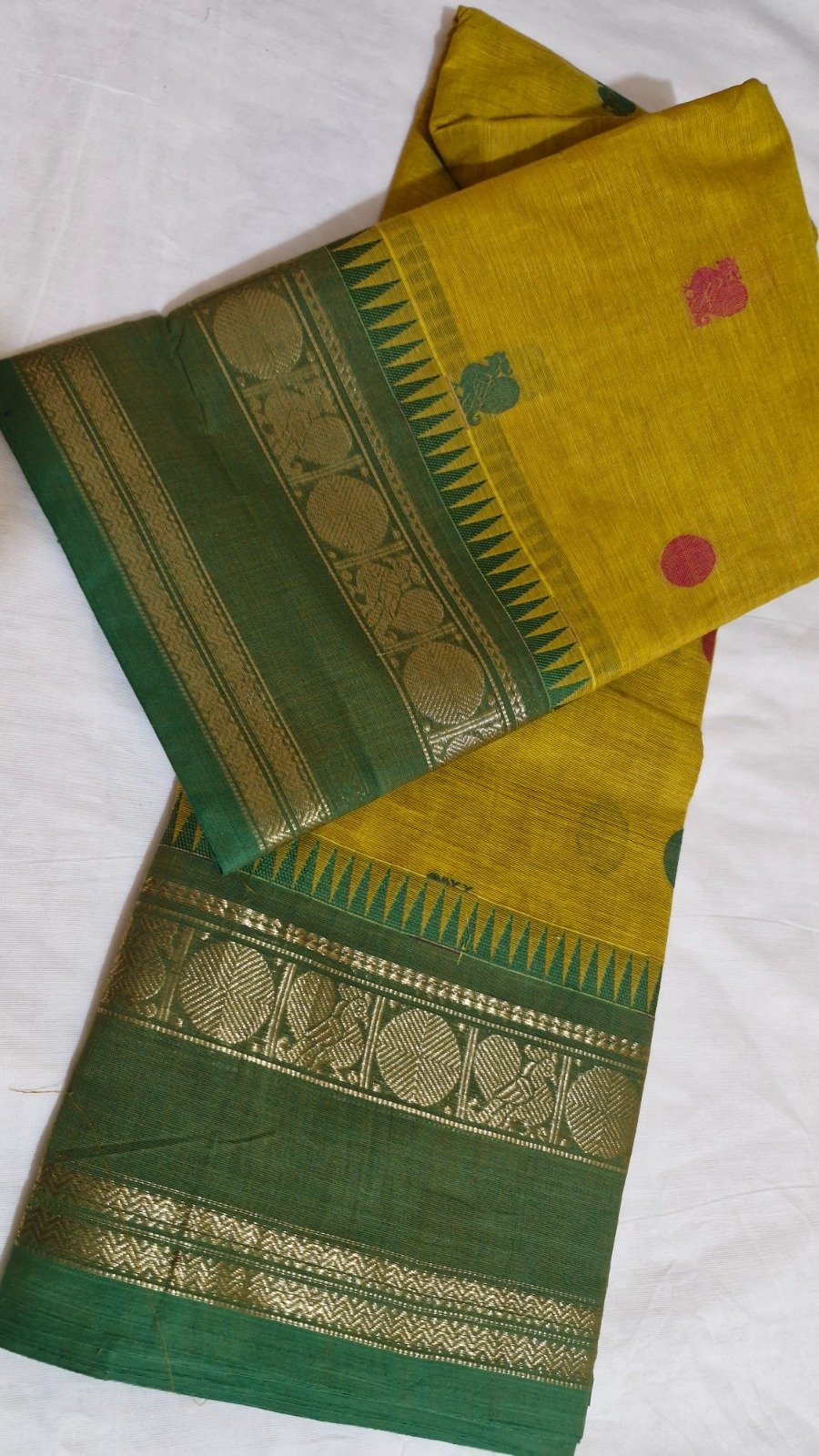 Yellow And Bottle Green With Gold Zari Border Premium Kanchi Cotton Saree with Rich Pallu Yellow And Bottle Green With Gold Zari Border Premium Kanchi Cotton Saree with Rich Pallu - Image 3