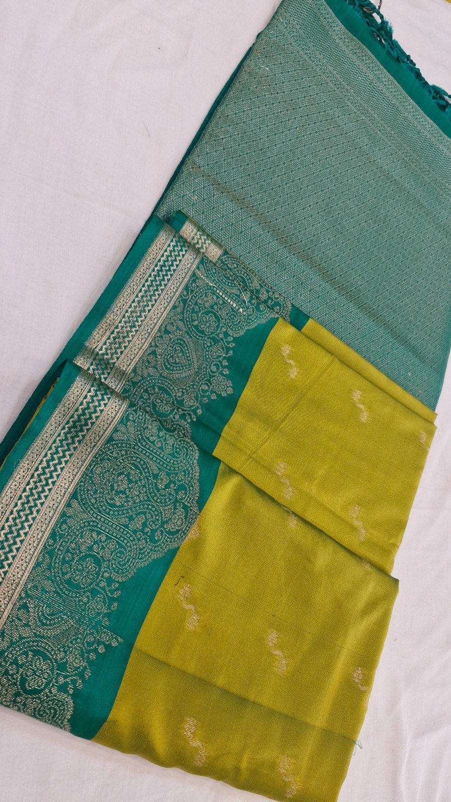 Floral Designer Parrot Green with Teal Green Premium Semi Silk Saree Floral Designer Parrot Green with Teal Green Premium Semi Silk Saree - Image 6
