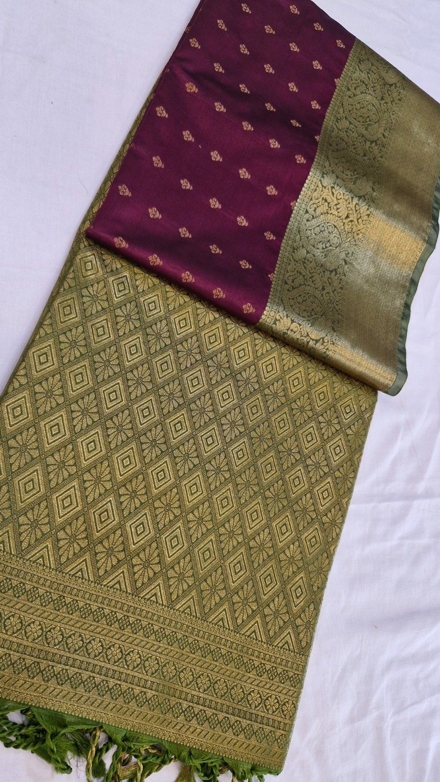Gold Weave Designer Deep Wine Maroon And Olive Green Premium Semi Silk Saree Gold Weave Designer Deep Wine Maroon And Olive Green Premium Semi Silk Saree - Image 5