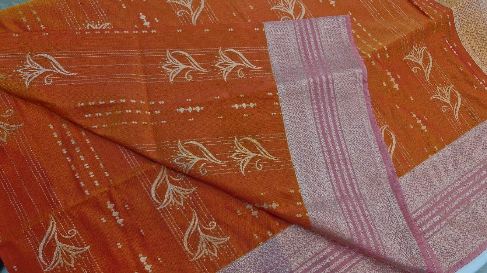 Floral Designer Royal Orange With Peach Premium Semi Silk Saree Floral Designer Royal Orange With Peach Premium Semi Silk Saree - Image 4