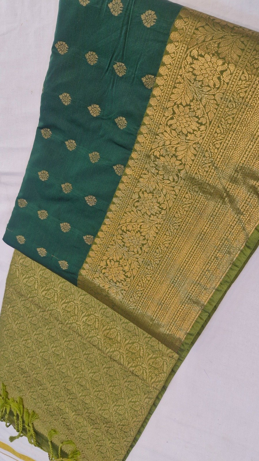 Gold Weave Designer Dark Green And Olive Green Premium Semi Silk Saree Gold Weave Designer Dark Green And Olive Green Premium Semi Silk Saree - Image 5