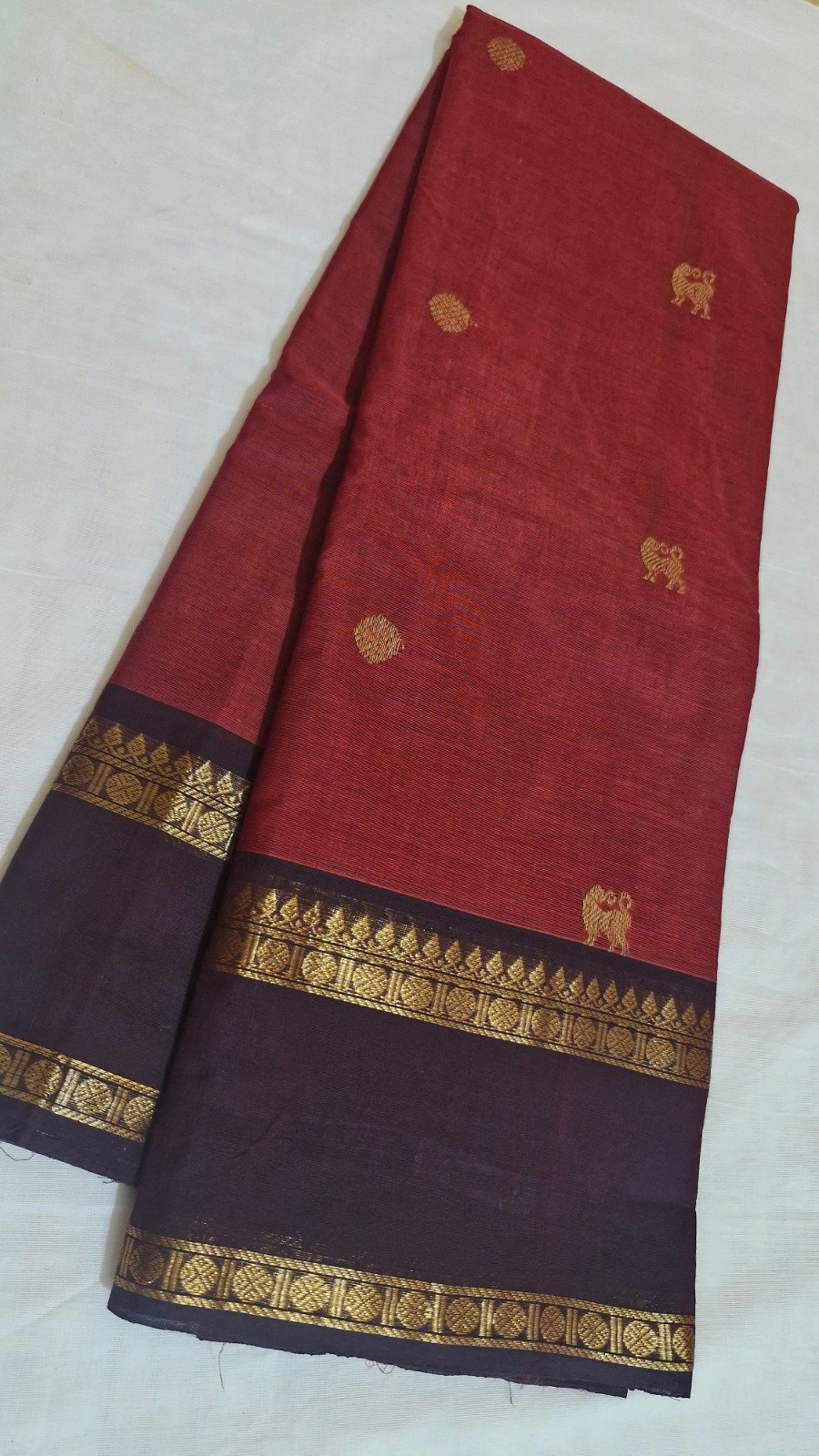 Rust Red With Dark Maroon Border and Antique Gold Zari Border Premium Kanchi Cotton Saree with Rich Pallu Rust Red With Dark Maroon Border and Antique Gold Zari Border Premium Kanchi Cotton Saree with Rich Pallu - Image 3