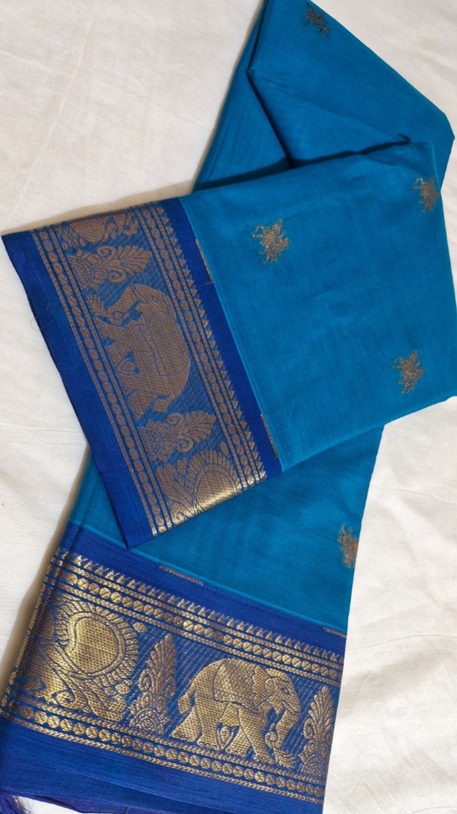 Turquoise Blue And Royal Blue With Gold Zari Border Premium Kanchi Cotton Saree with Rich Pallu Turquoise Blue And Royal Blue With Gold Zari Border Premium Kanchi Cotton Saree with Rich Pallu - Image 3