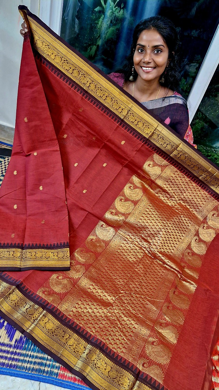 Rust Red With Dark Maroon Border and Antique Gold Zari Border Premium Kanchi Cotton Saree with Rich Pallu Rust Red With Dark Maroon Border and Antique Gold Zari Border Premium Kanchi Cotton Saree with Rich Pallu - Image 3