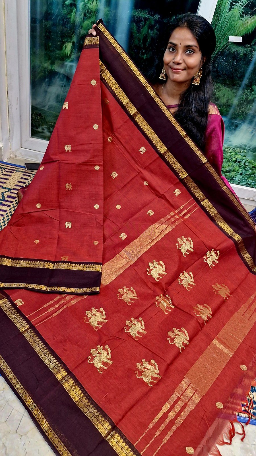 Rust Red With Dark Maroon Border and Antique Gold Zari Border Premium Kanchi Cotton Saree with Rich Pallu Rust Red With Dark Maroon Border and Antique Gold Zari Border Premium Kanchi Cotton Saree with Rich Pallu - Image 2