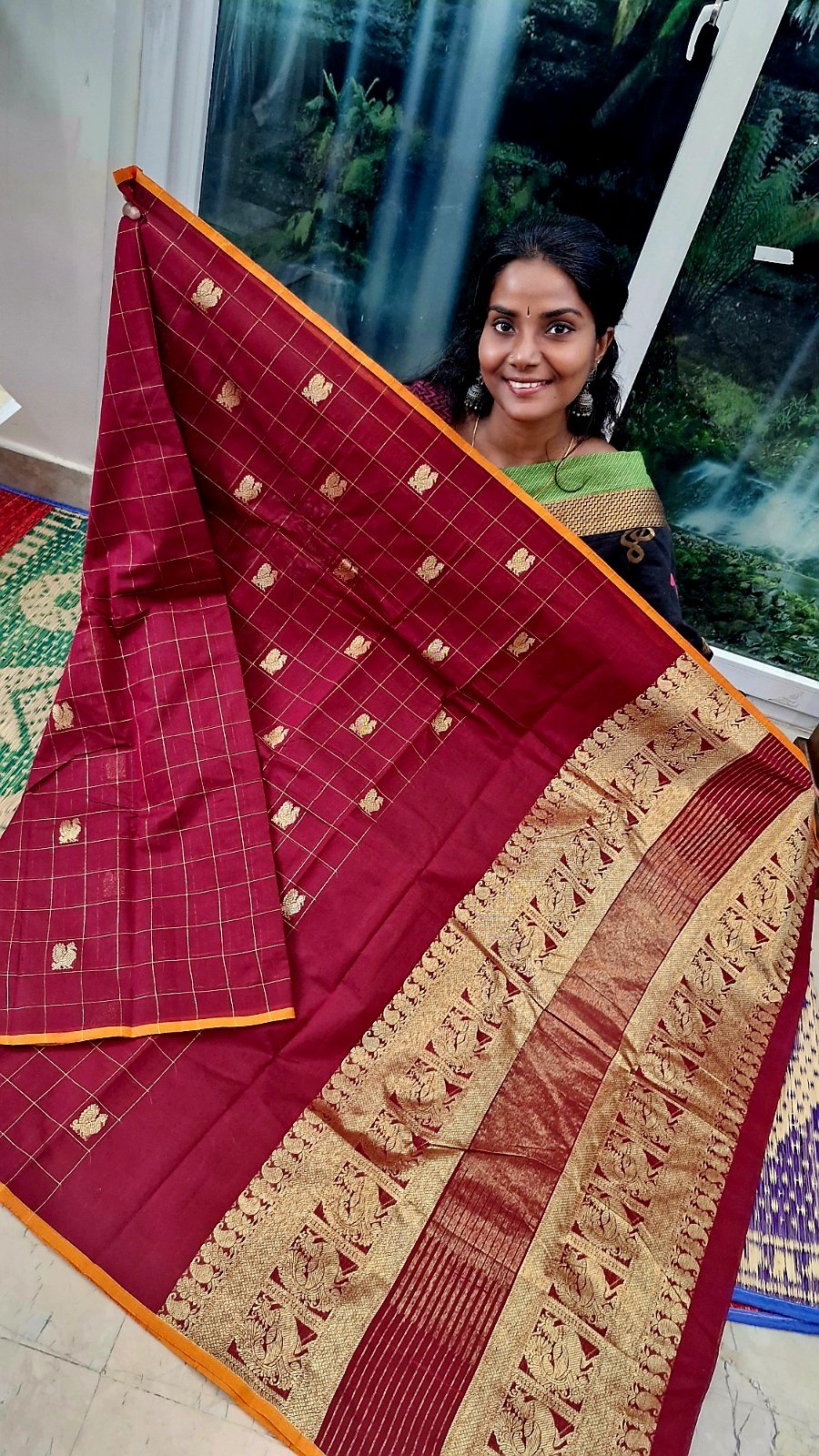 Burgundy Wine And Gold Checks With Peacock Designer Premium Kanchi Cotton Saree with Rich Pallu Burgundy Wine And Gold Checks With Peacock Designer Premium Kanchi Cotton Saree with Rich Pallu - Image 4