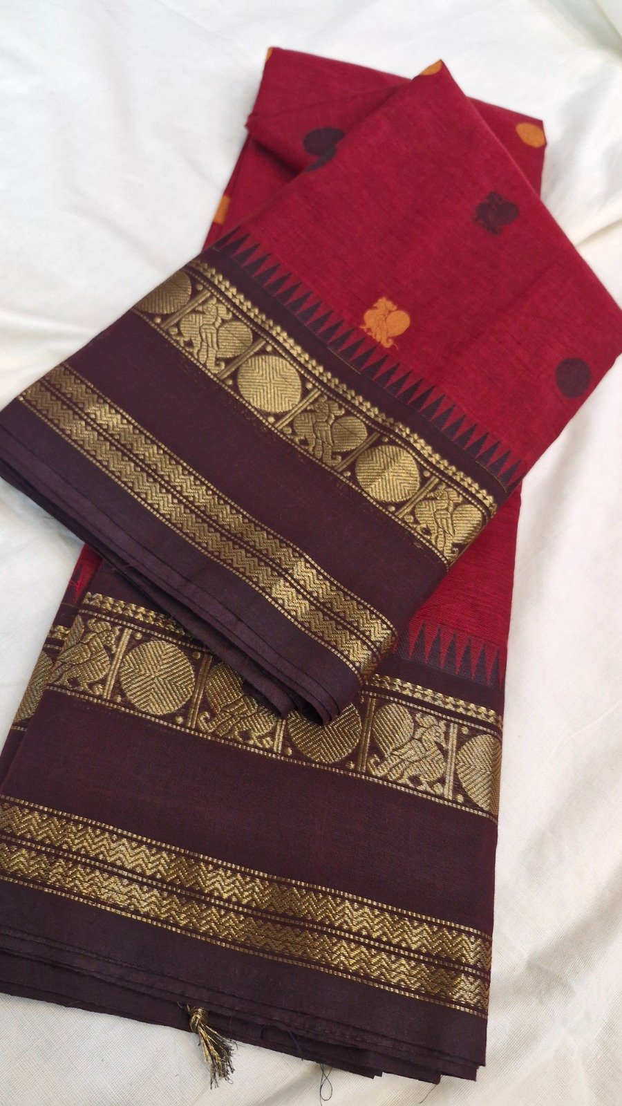 Crimson Red With Dark Maroon Gold Zari Border Premium Kanchi Cotton Saree with Rich Pallu Crimson Red With Dark Maroon Gold Zari Border Premium Kanchi Cotton Saree with Rich Pallu - Image 2