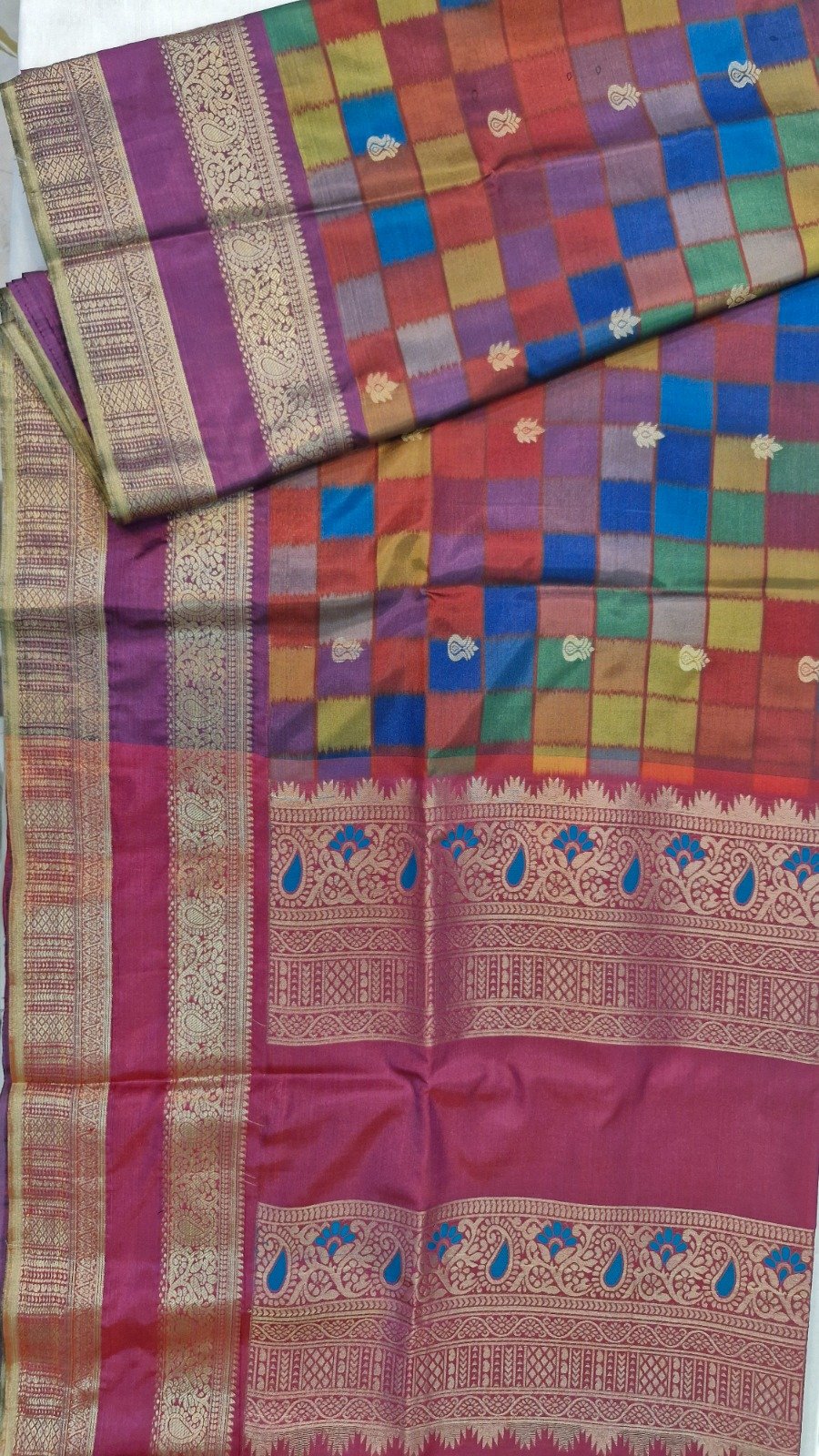 Multicolour Checks Designer With Rich Wine Purple Antique Gold Floral Zari Border Premium Soft Silk Saree Multicolour Checks Designer With Rich Wine Purple Antique Gold Floral Zari Border Premium Soft Silk Saree - Image 2